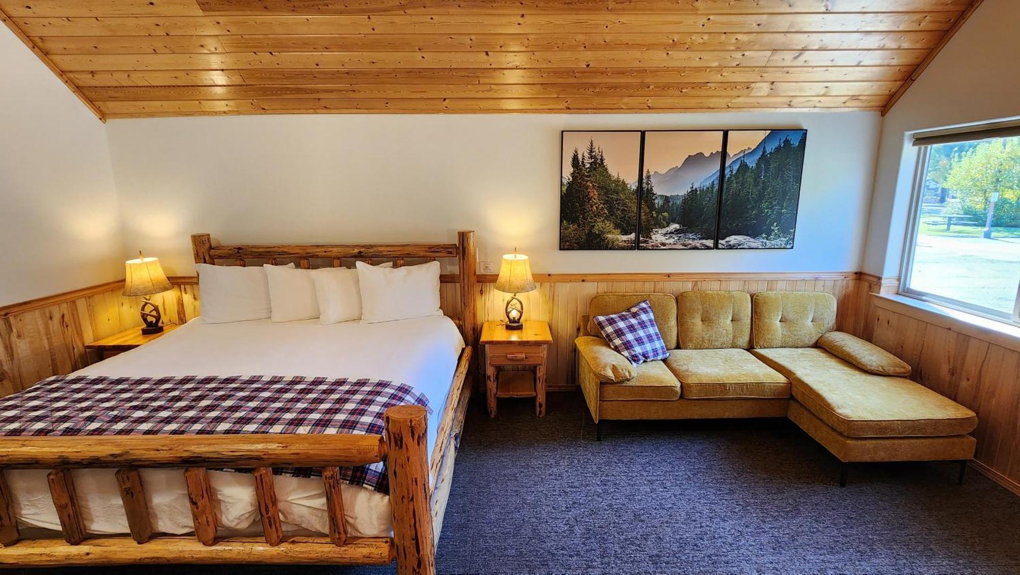 Beargrass Lodging & Rv Resort Hungry Horse Екстериор снимка