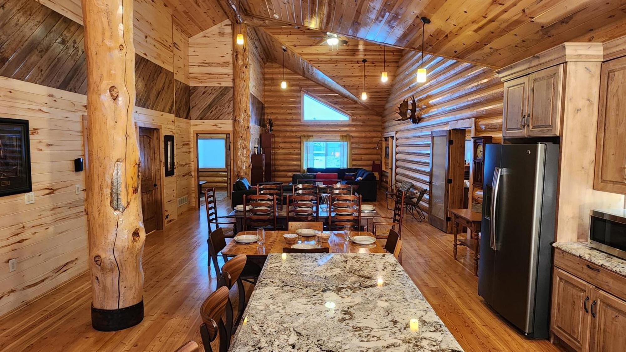 Beargrass Lodging & Rv Resort Hungry Horse Екстериор снимка